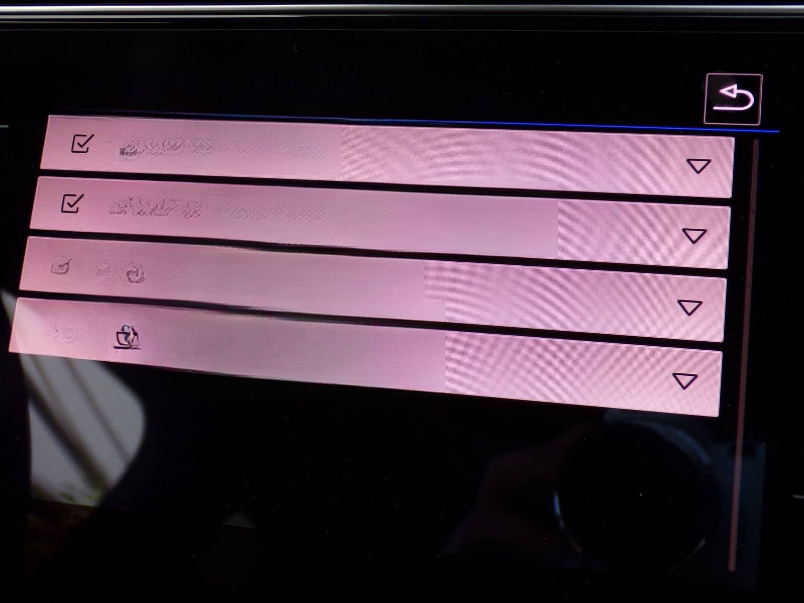 Volkswagen T-ROC 1.5 TSI SPORT / BLACK STYLE+BEATS AUDIO foto 19