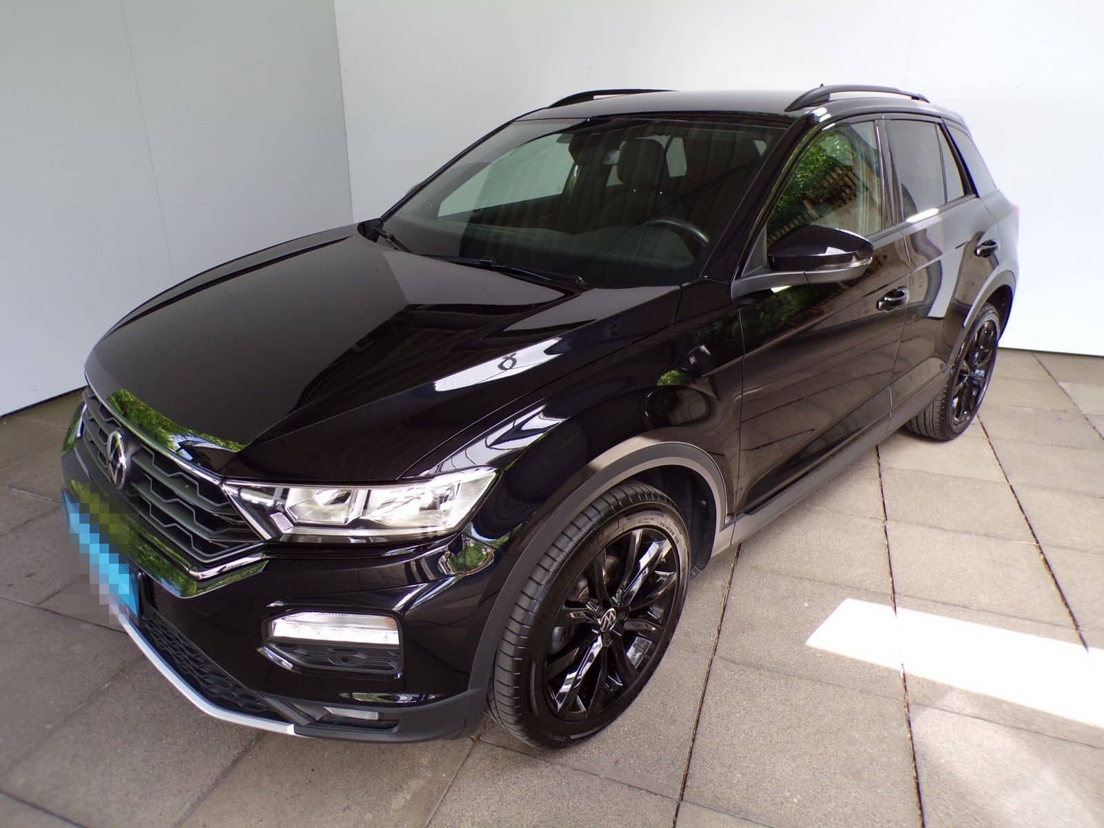 Volkswagen T-ROC 1.5 TSI SPORT / BLACK STYLE+BEATS AUDIO foto 3