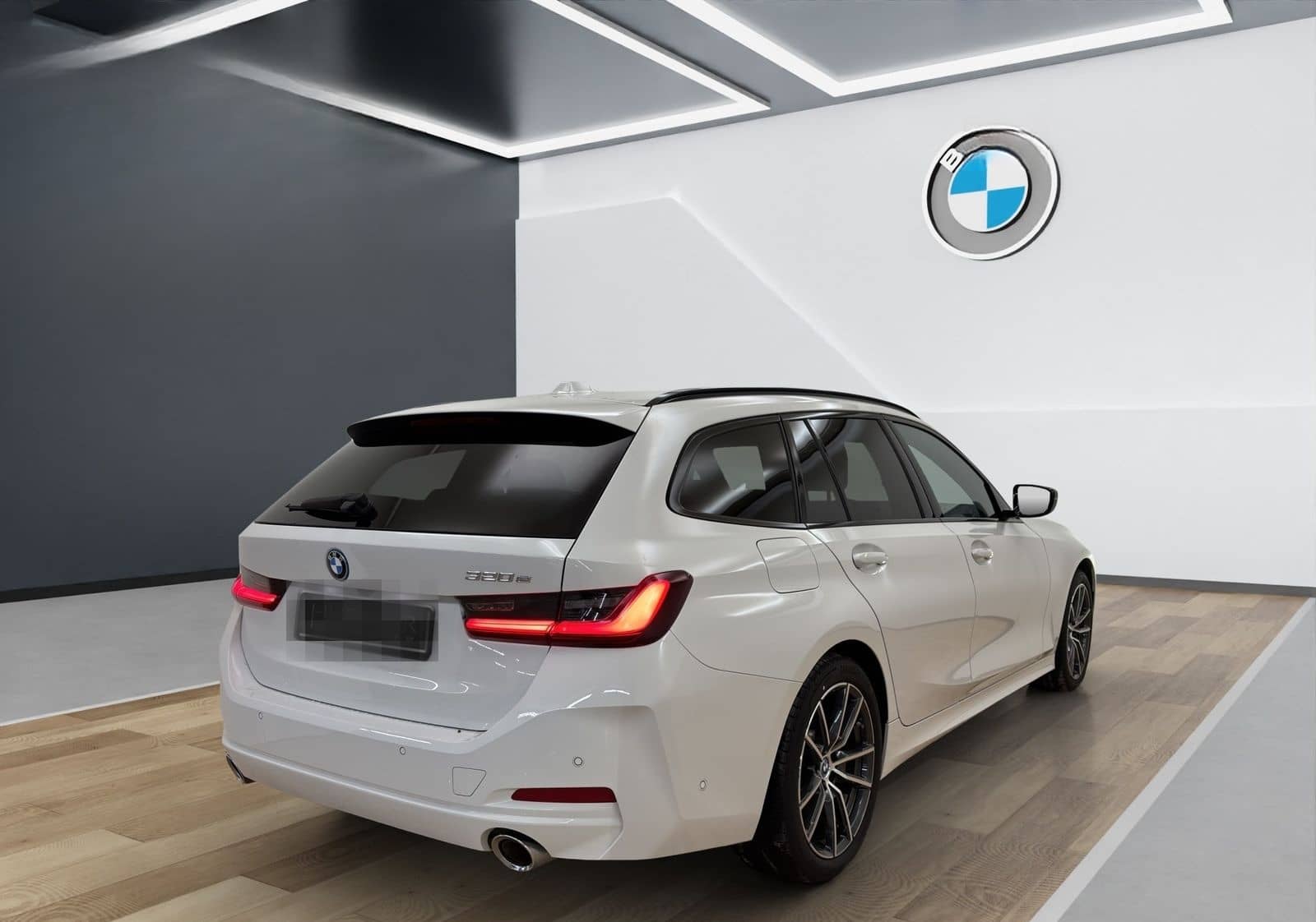 BMW 320e Touring [Sport Line, AHK, ACC, RFK, 18" LMR foto 3