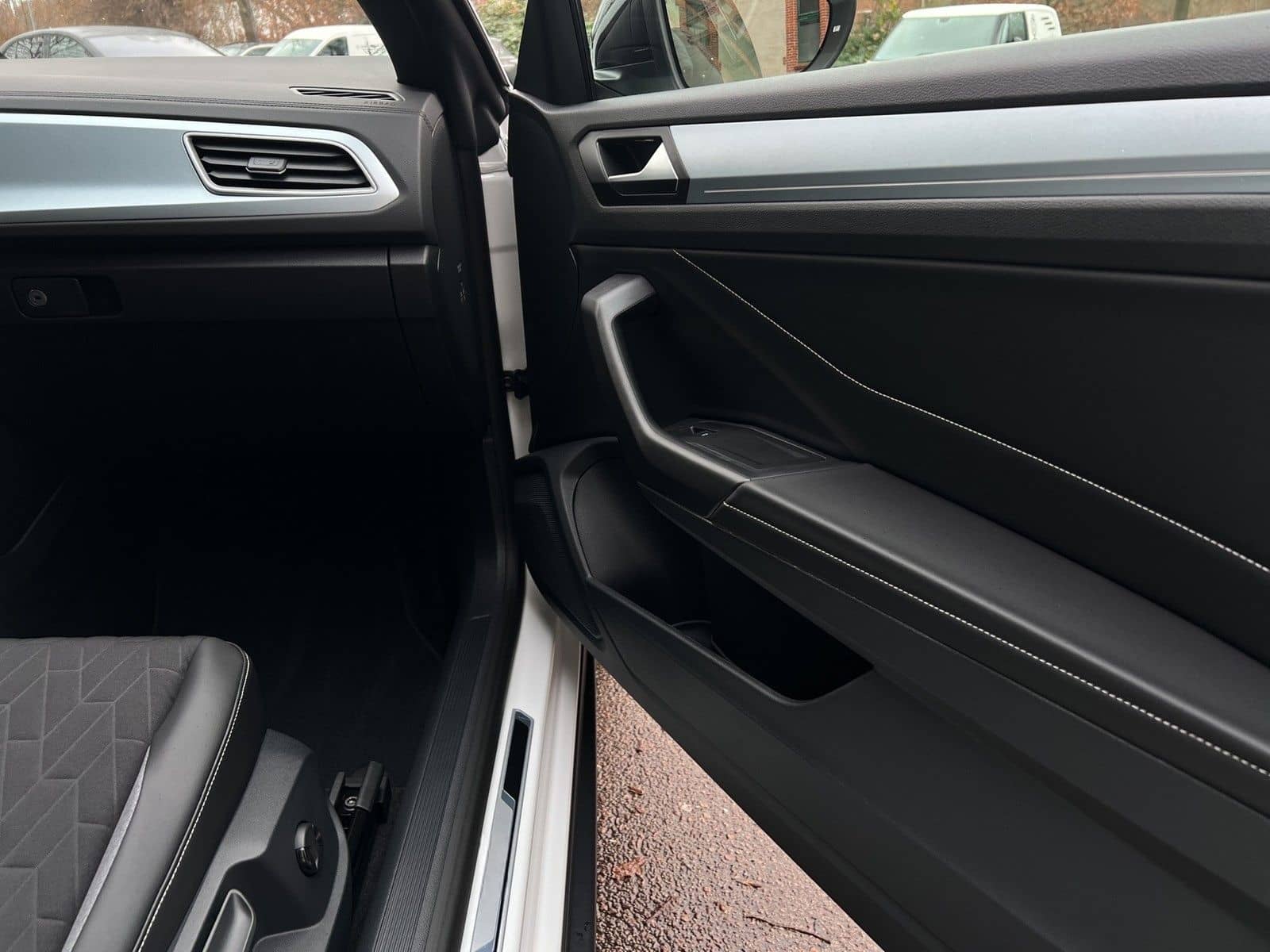 Volkswagen T-Roc Cabriolet 1.5 TSI Goal DSG foto 17