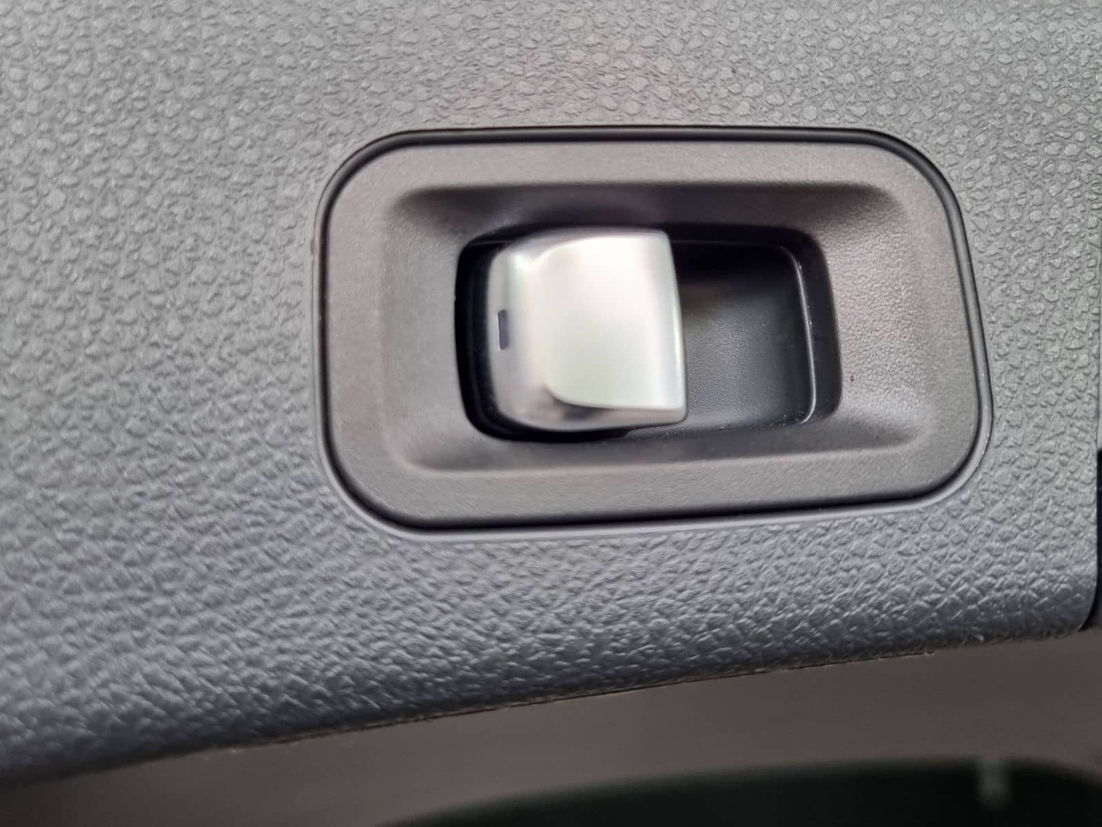 Mercedes-Benz C 220 T d, AVANTGARDE, DISTRONIC, R-KAM, NAVI foto 24