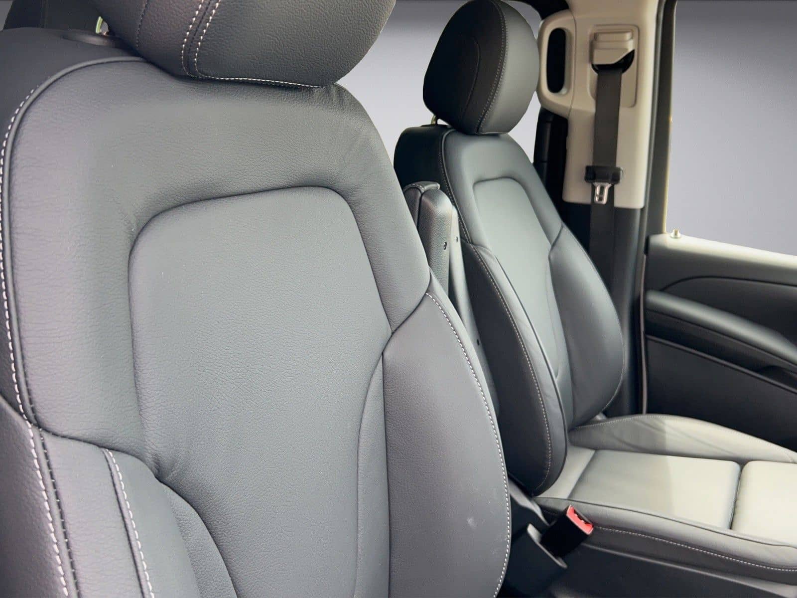 Mercedes-Benz V 300 d 4M EXTRALANG*AHK*360°*BURMESTER*DISTRONI foto 11