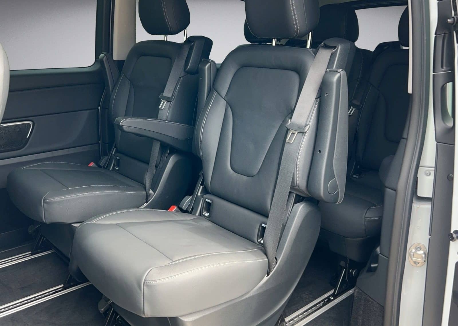 Mercedes-Benz V 300 d 4M EXTRALANG*AHK*360°*BURMESTER*DISTRONI foto 12