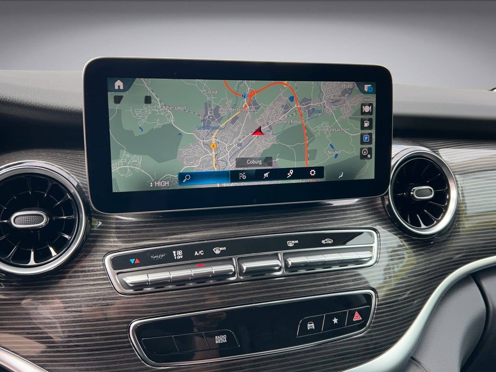 Mercedes-Benz V 300 d 4M EXTRALANG*AHK*360°*BURMESTER*DISTRONI foto 8