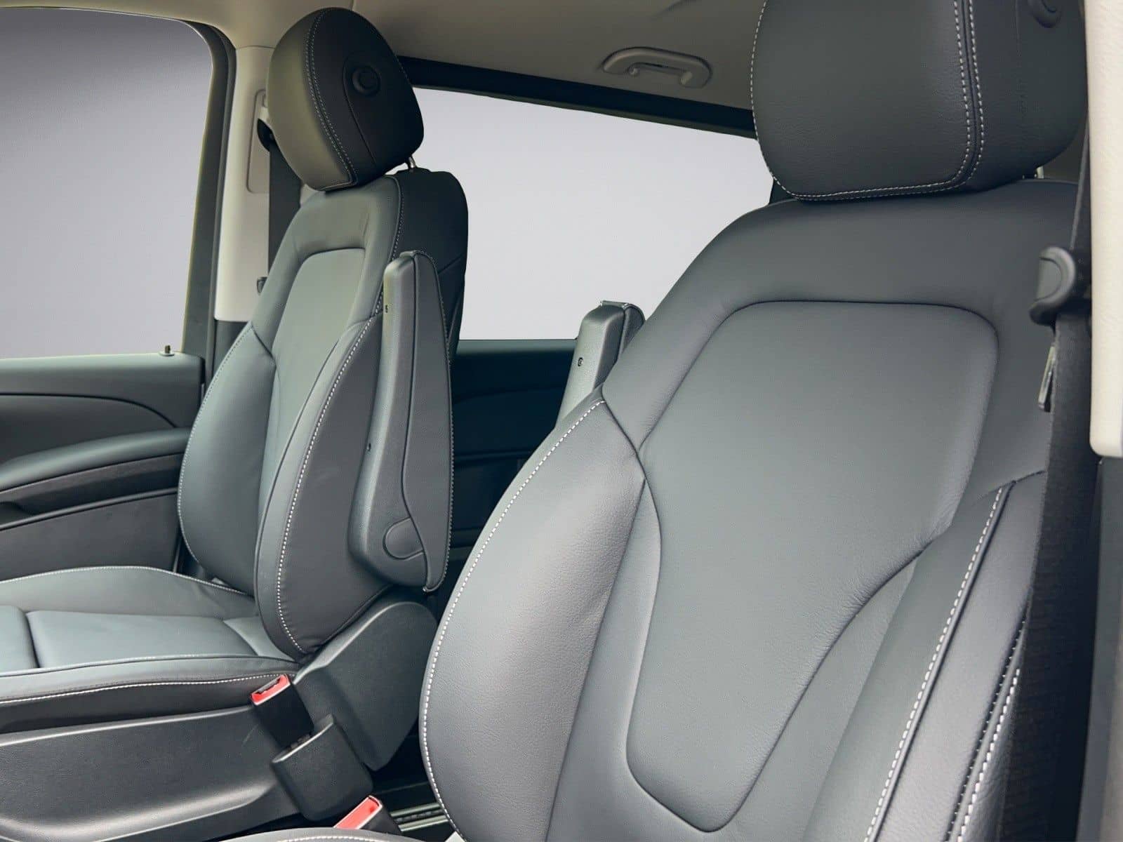 Mercedes-Benz V 300 d 4M EXTRALANG*AHK*360°*BURMESTER*DISTRONI foto 10