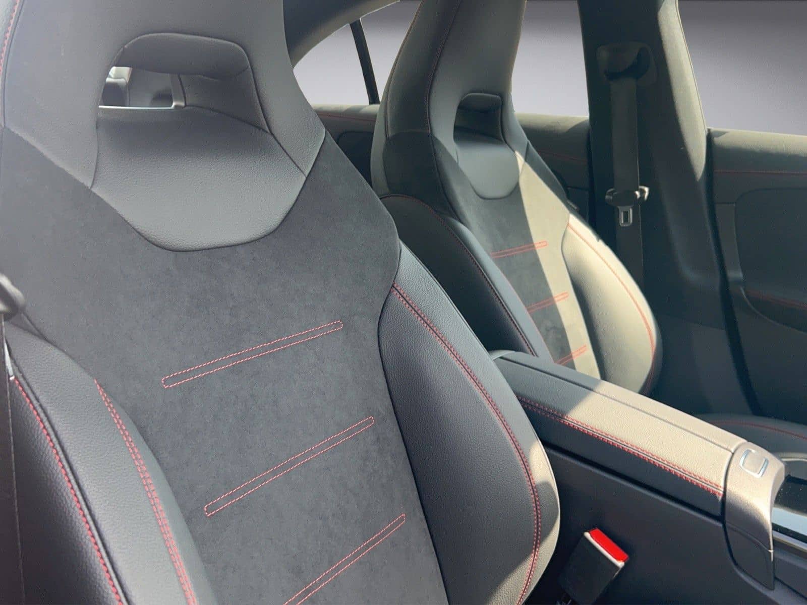 Mercedes-Benz CLA 200  *AMG-LINE*AHK*KEYLESS*MULTIBEAM*KAMERA* foto 11