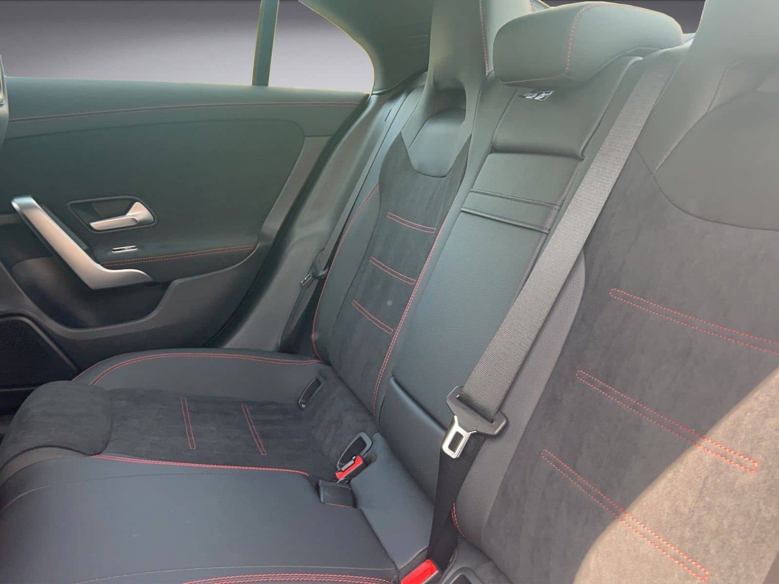 Mercedes-Benz CLA 200  *AMG-LINE*AHK*KEYLESS*MULTIBEAM*KAMERA* foto 12