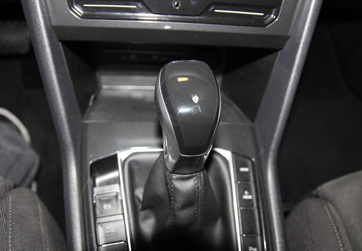 Volkswagen Tiguan Life 1.4 TSI,DSG,AHK,Lenkradhzg,Navi,Mass foto 10