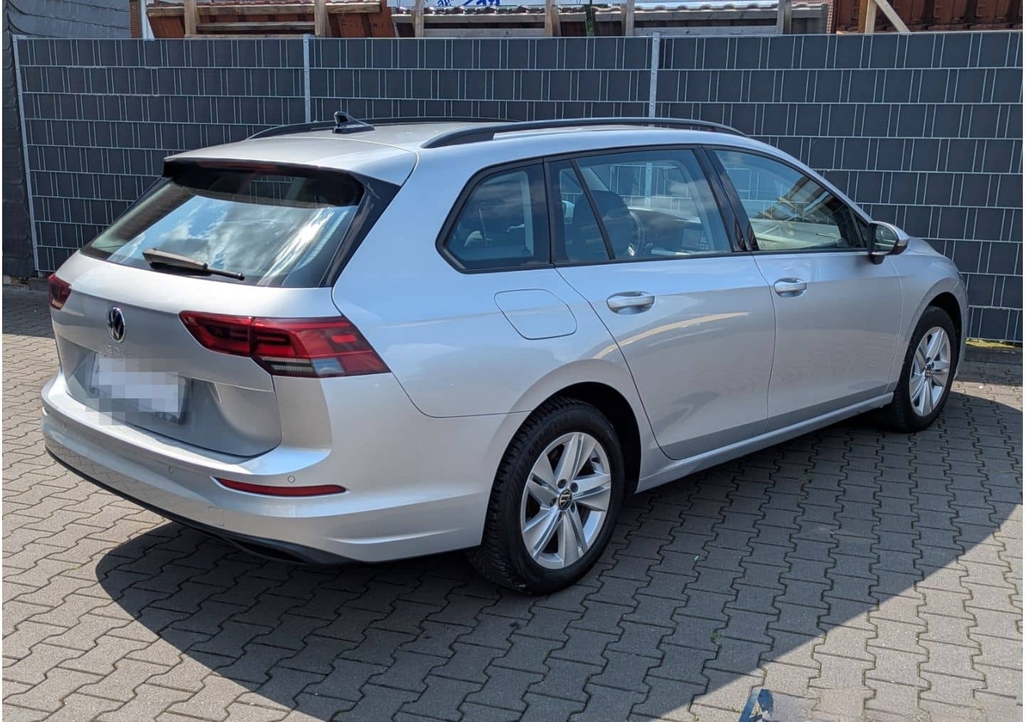 Volkswagen Golf VIII Variant1.0 eTSI DSG Life Navi Digitale foto 19