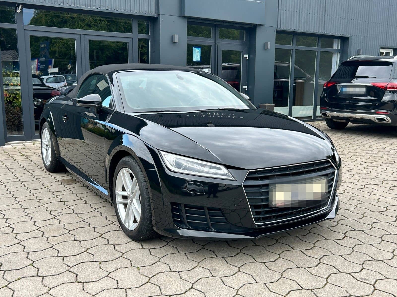 Audi TT Roadster 2.0 TDI ultra SHZ NAVI 2.HD foto 1