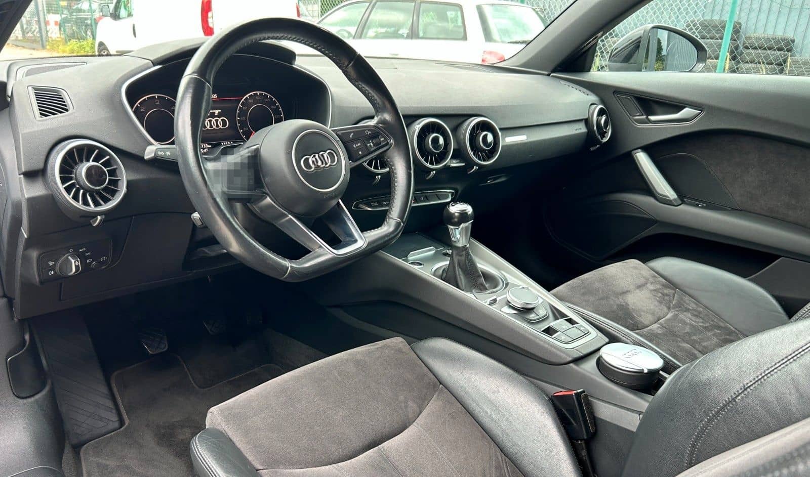 Audi TT Roadster 2.0 TDI ultra SHZ NAVI 2.HD foto 9