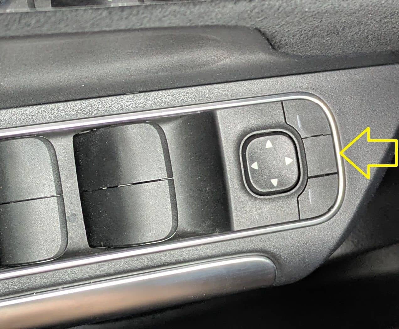 Mercedes-Benz B 180 d AMG PDC Kamera Alcantara foto 14