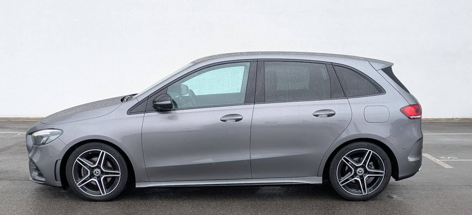 Mercedes-Benz B 180 d AMG PDC Kamera Alcantara foto 7