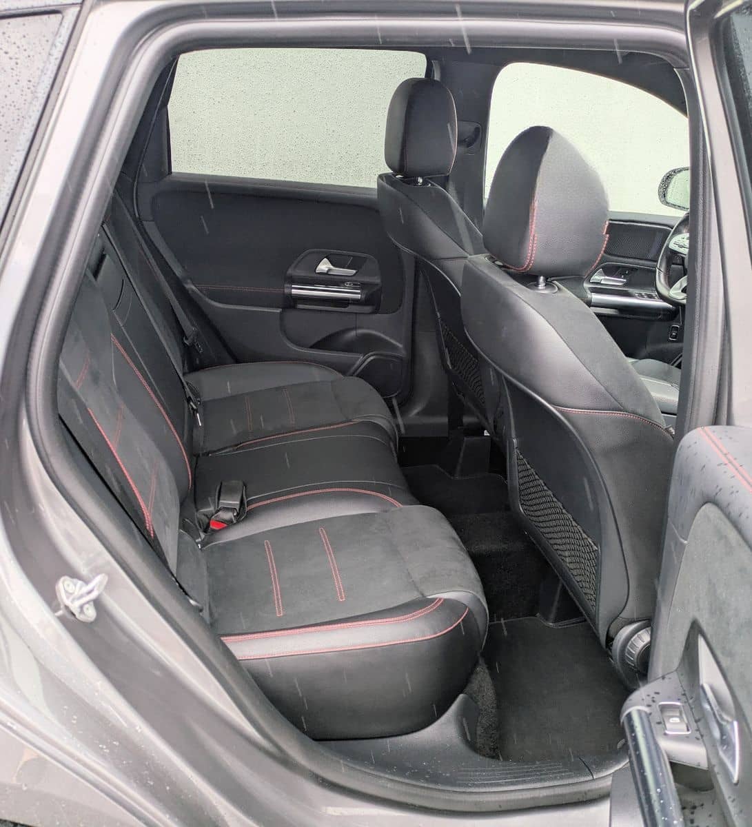 Mercedes-Benz B 180 d AMG PDC Kamera Alcantara foto 10