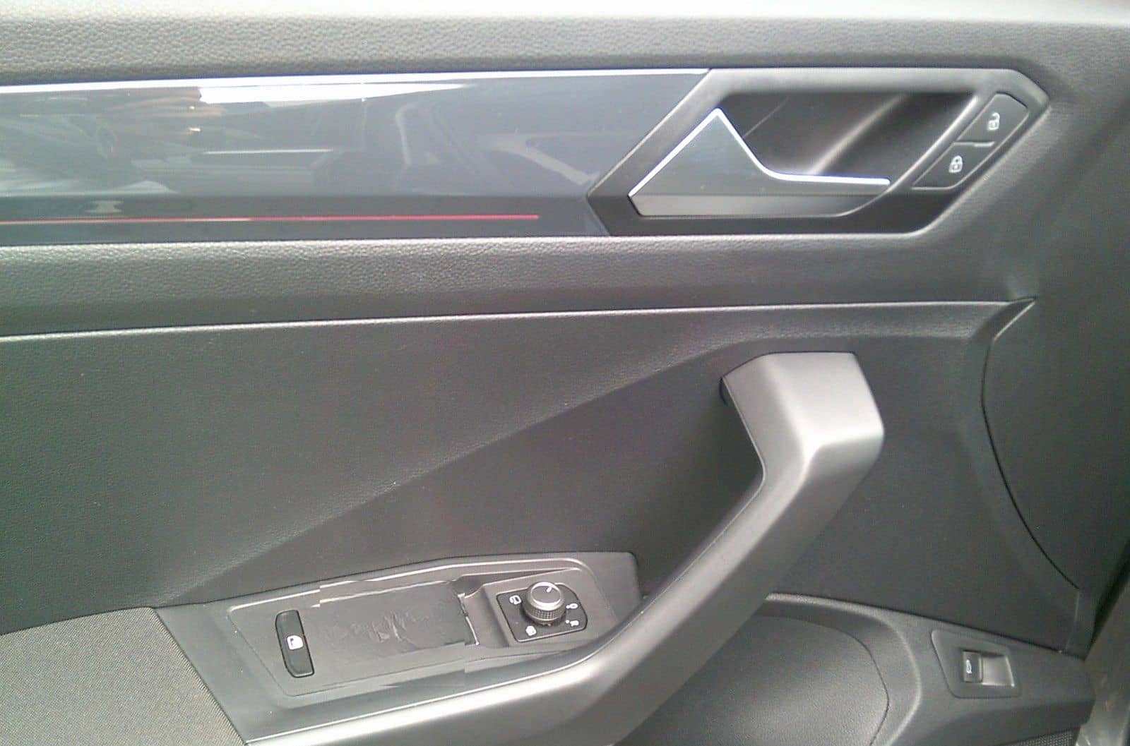 Volkswagen T-Roc DSG Sport 4Motion  2.HAND,NAVI,LED,SHZ foto 10