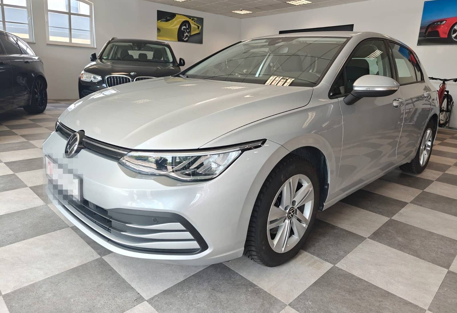 Volkswagen Golf VIII Lim. Life eTSI* Mild-Hybrid * foto 1