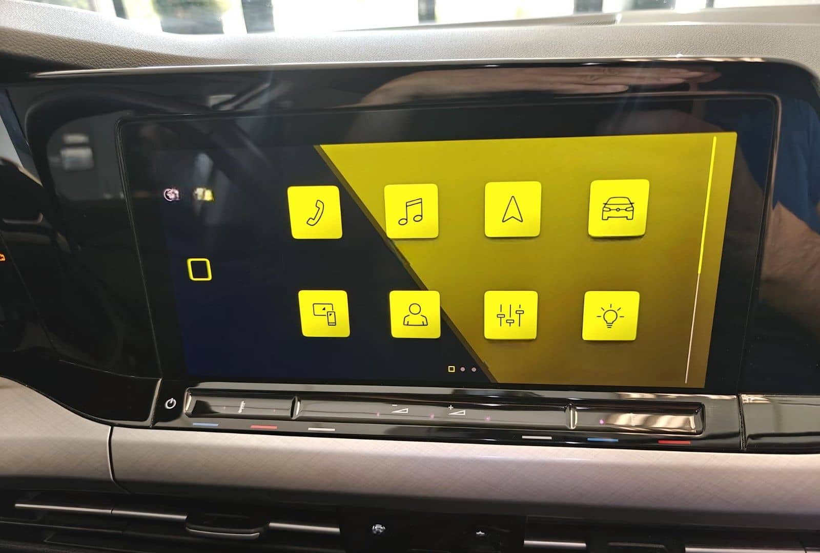 Volkswagen Golf VIII Lim. Life eTSI* Mild-Hybrid * foto 15