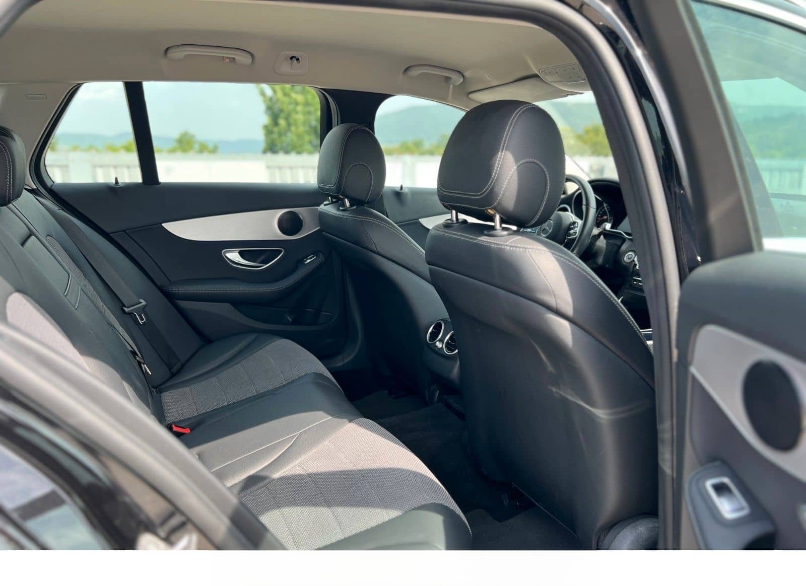 Mercedes-Benz C180 T AVANTGARDE 9G-TRONIC LED*KAM*SPUR*TOT*NAV foto 16