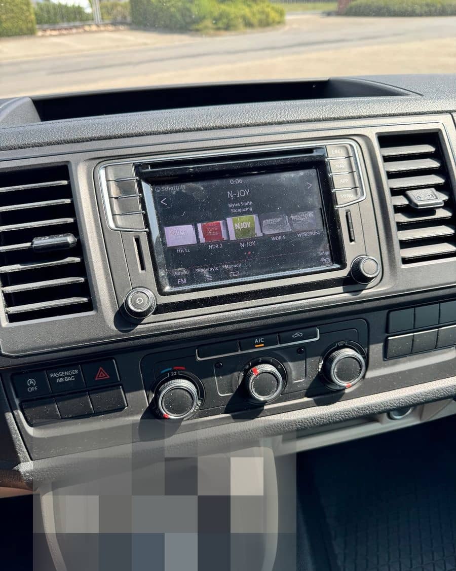 Volkswagen T6 Transporter  Kasten lang / SUPER ZUSTAND!! foto 2