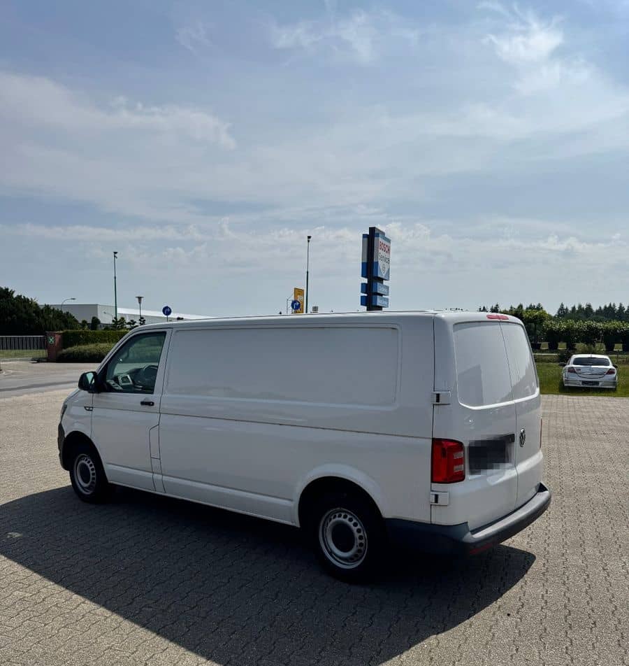 Volkswagen T6 Transporter  Kasten lang / SUPER ZUSTAND!! foto 15