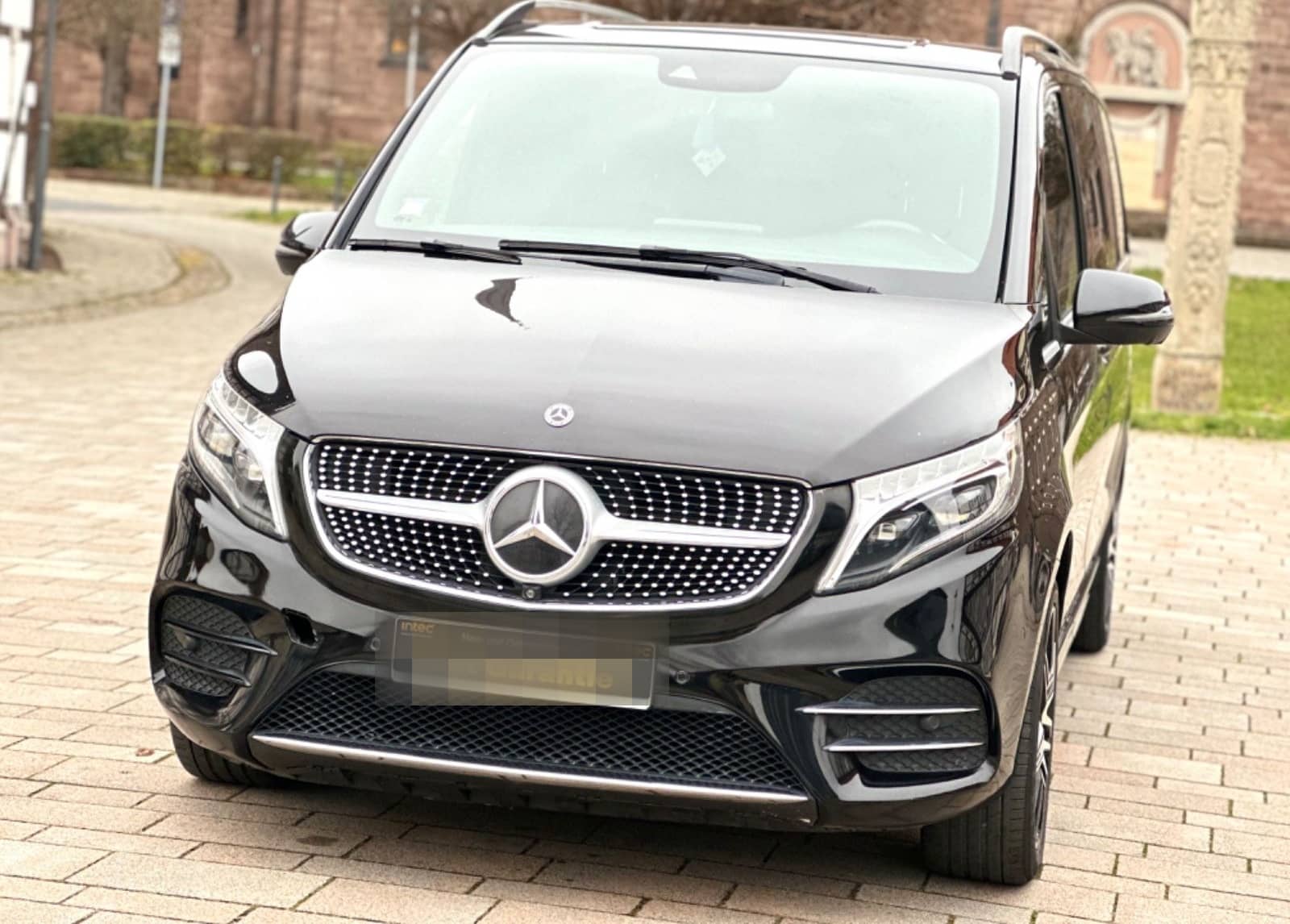 Mercedes-Benz V 300 d Lang AMG. 7 Sitze Automatik Avantgarde foto 2