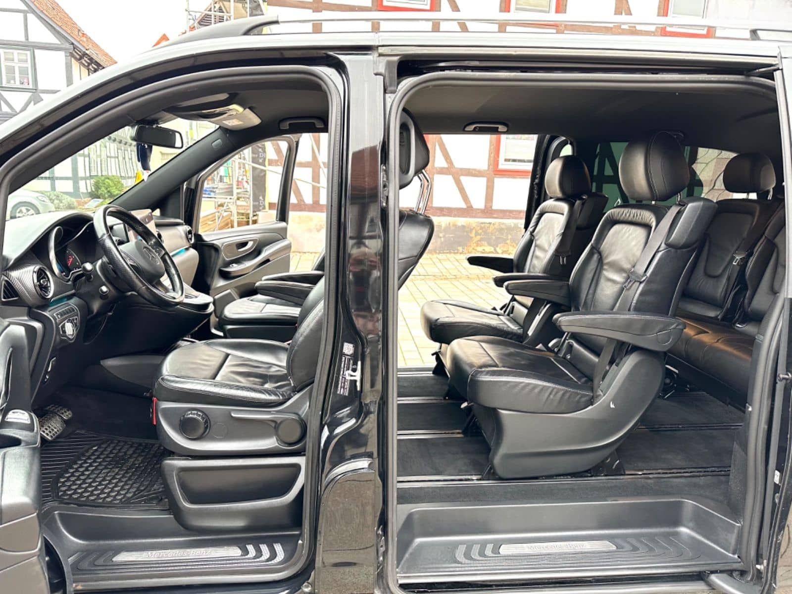 Mercedes-Benz V 300 d Lang AMG. 7 Sitze Automatik Avantgarde foto 18