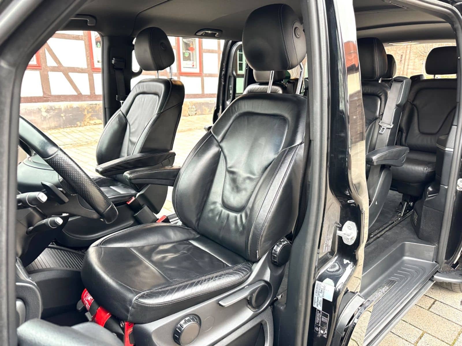 Mercedes-Benz V 300 d Lang AMG. 7 Sitze Automatik Avantgarde foto 21