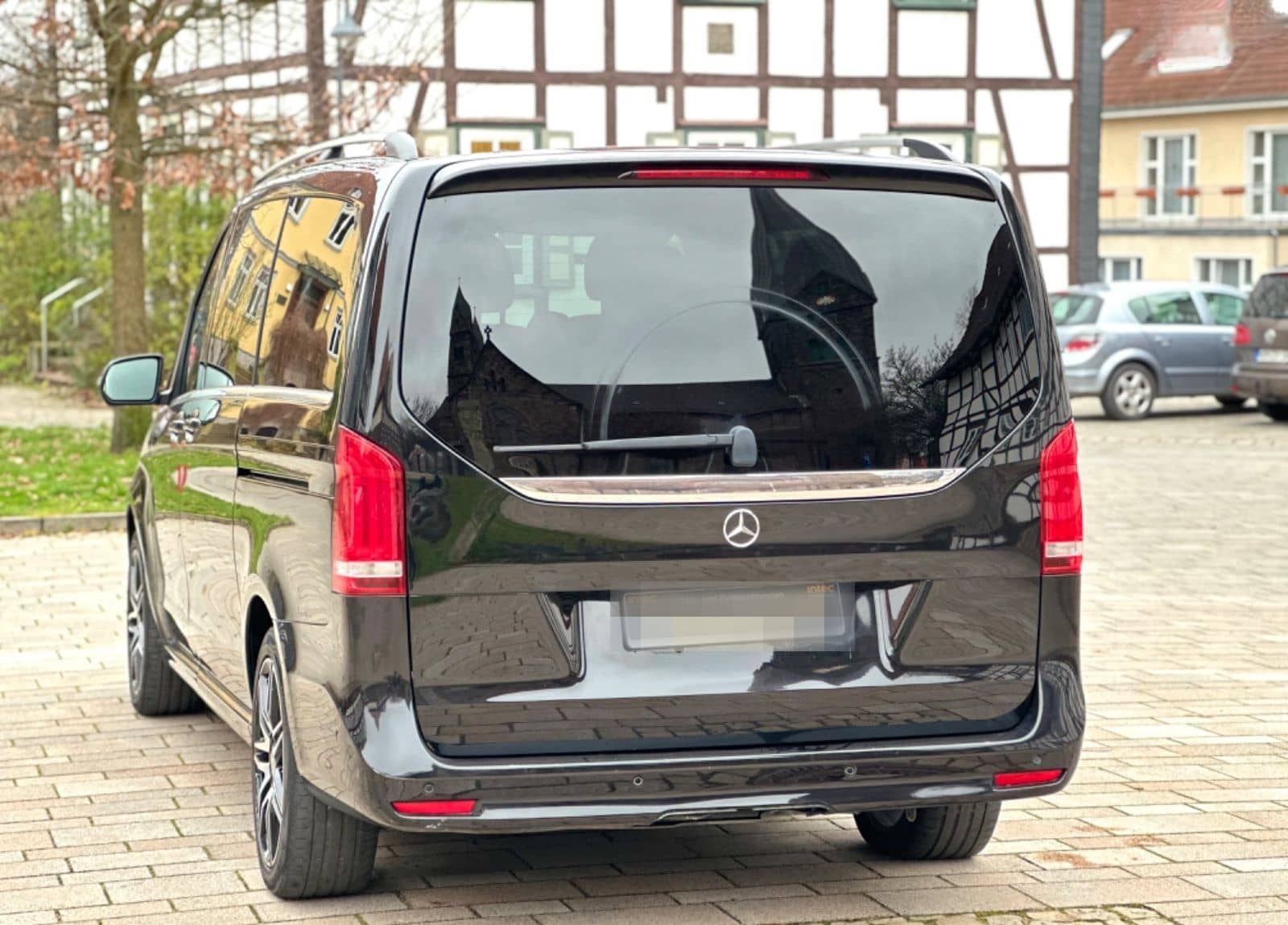 Mercedes-Benz V 300 d Lang AMG. 7 Sitze Automatik Avantgarde foto 9