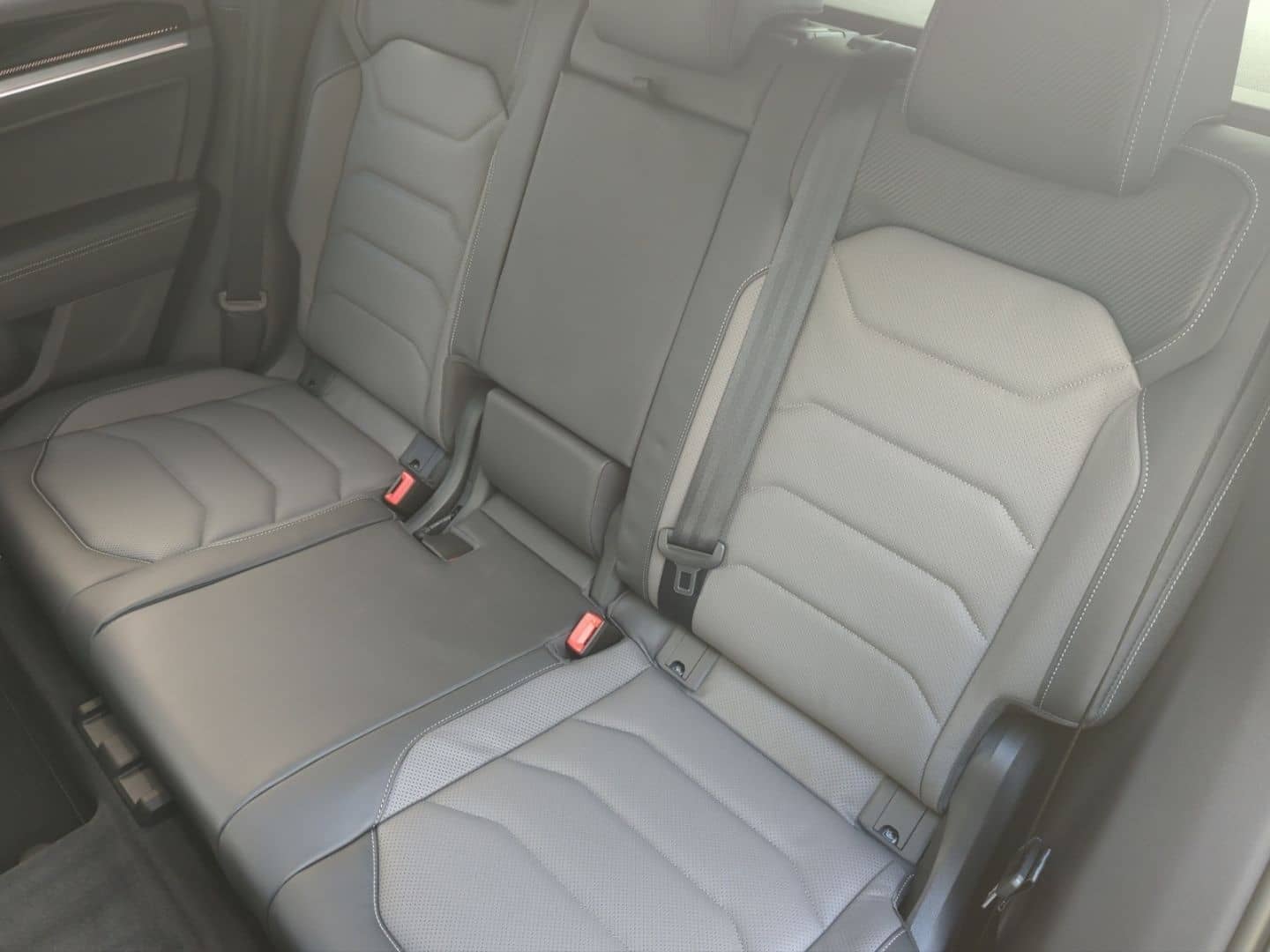 Volkswagen Touareg R-Line 3.0 V6 TDI 4MOTION DSG AHK,NAV,SH foto 11