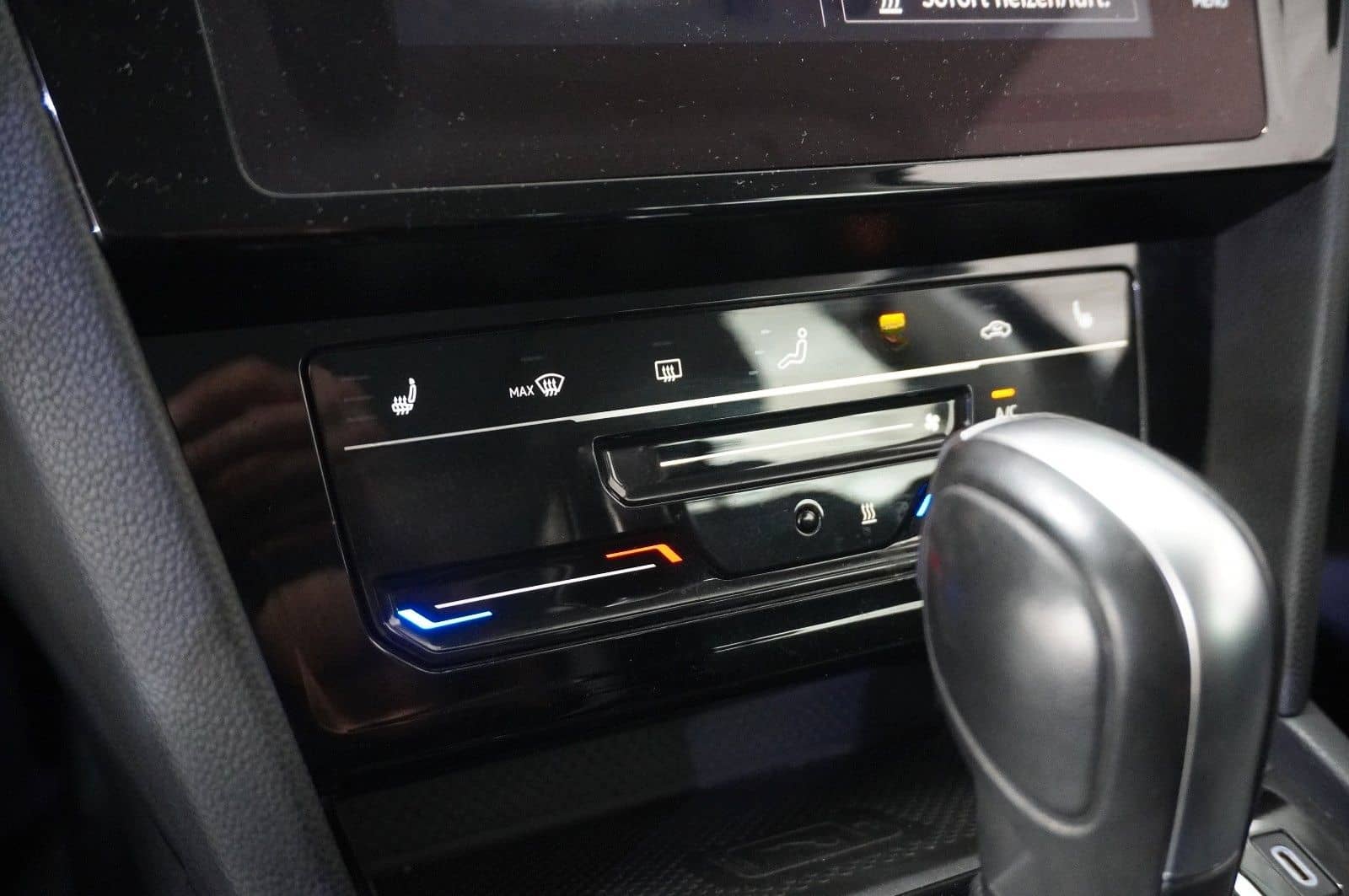 Volkswagen Passat VARI. 2.0D BUSINESS 4M NAVI/KAMERA/SH/AHK foto 24