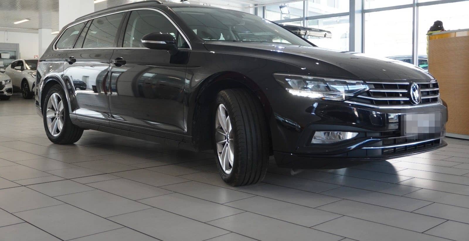 Volkswagen Passat VARI. 2.0D BUSINESS 4M NAVI/KAMERA/SH/AHK foto 4