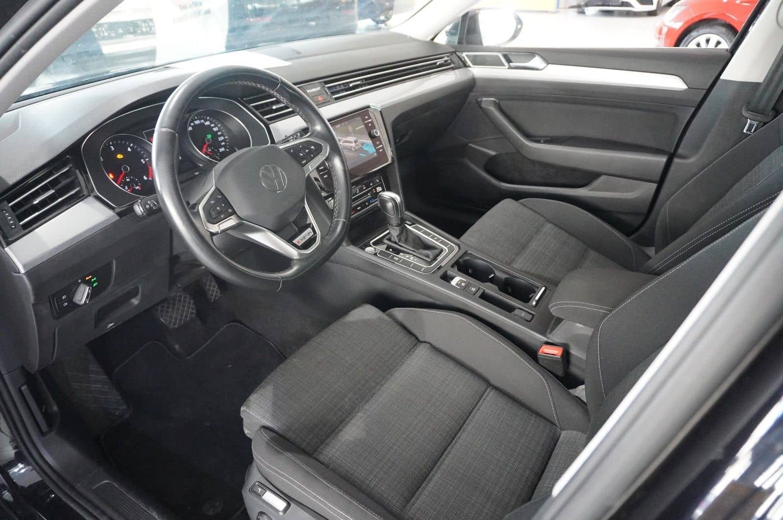 Volkswagen Passat VARI. 2.0D BUSINESS 4M NAVI/KAMERA/SH/AHK foto 9