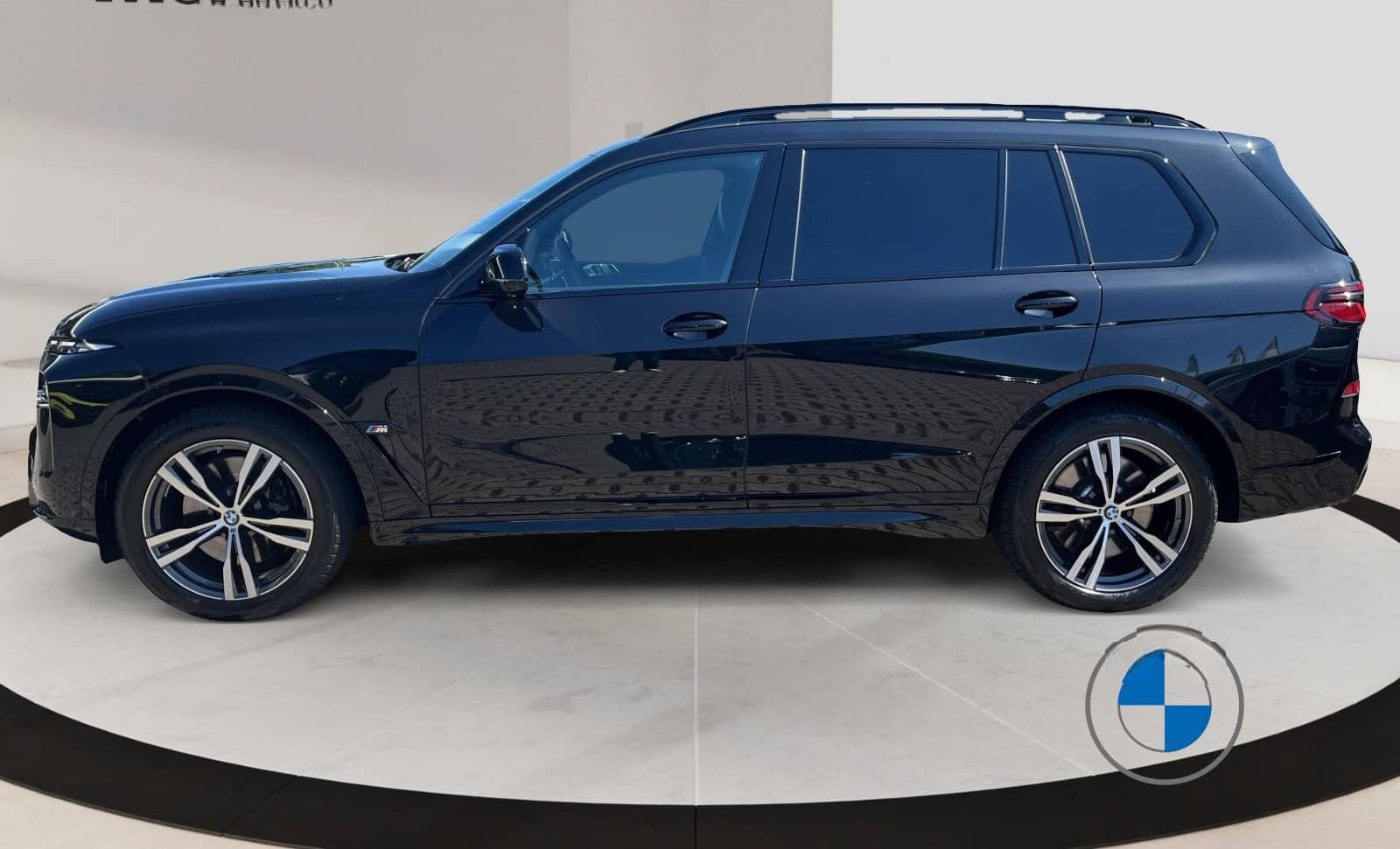 BMW X7 M60i xDrive Autobahnas Pano Sky AHK Sthzg H/K foto 3