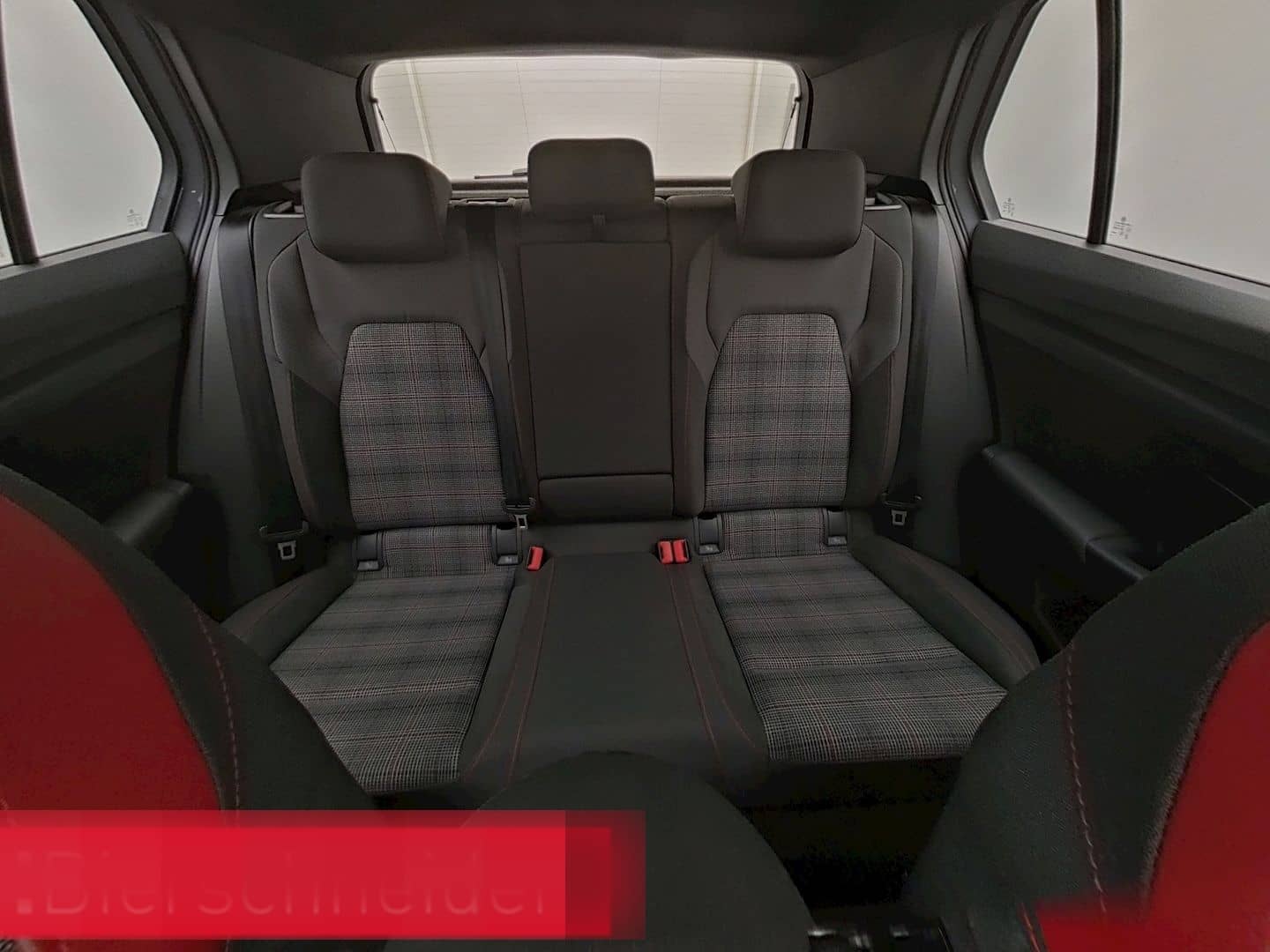 Volkswagen Golf GTI 8 2.0 TSI DSG BLACK STYLE AHK PANO NAVI foto 17