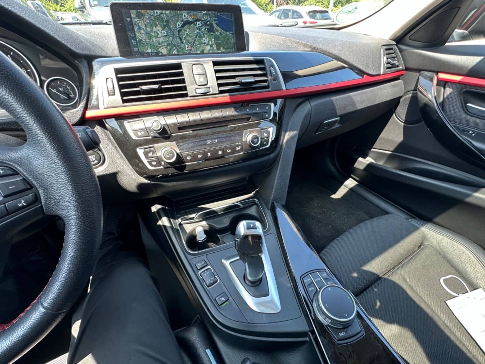 BMW 335d Touring xDrive Sport Line *LCI*PANO*SPUR* foto 10