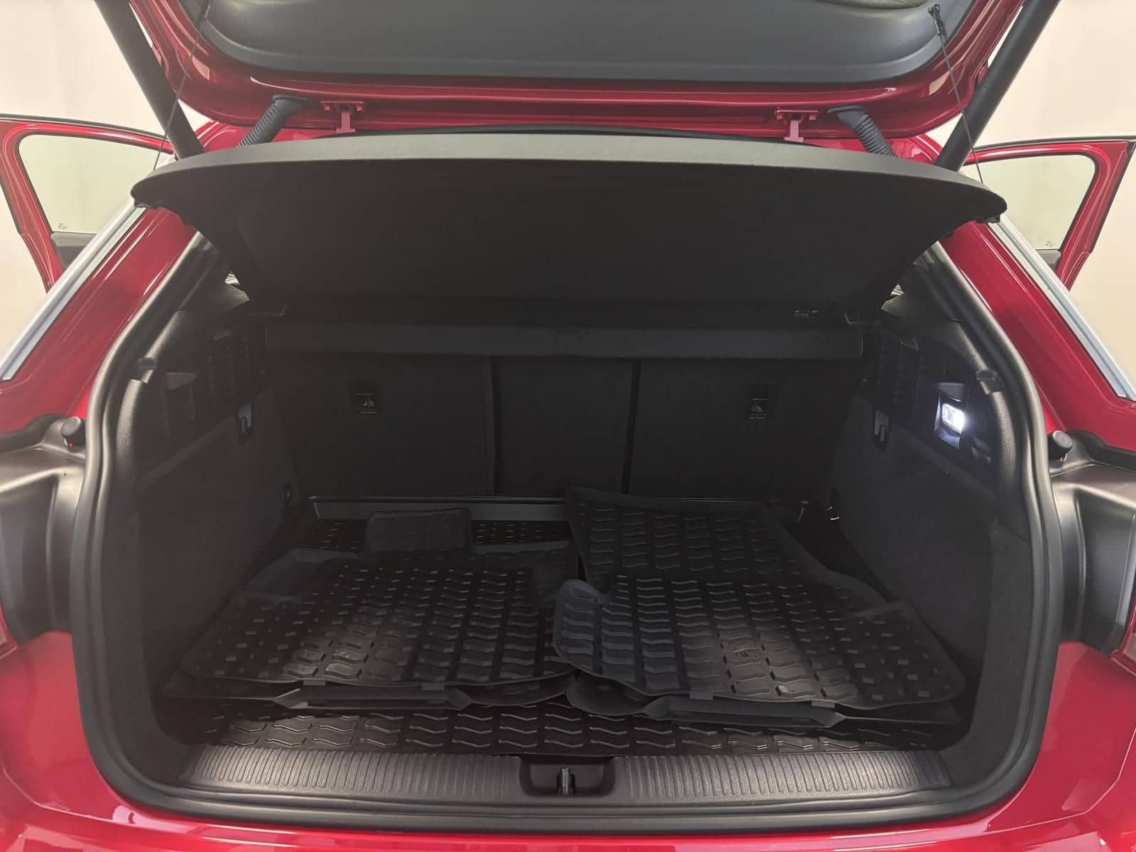 Audi Q2 TDI quattro S-Line LED Navi SFW Sound foto 16