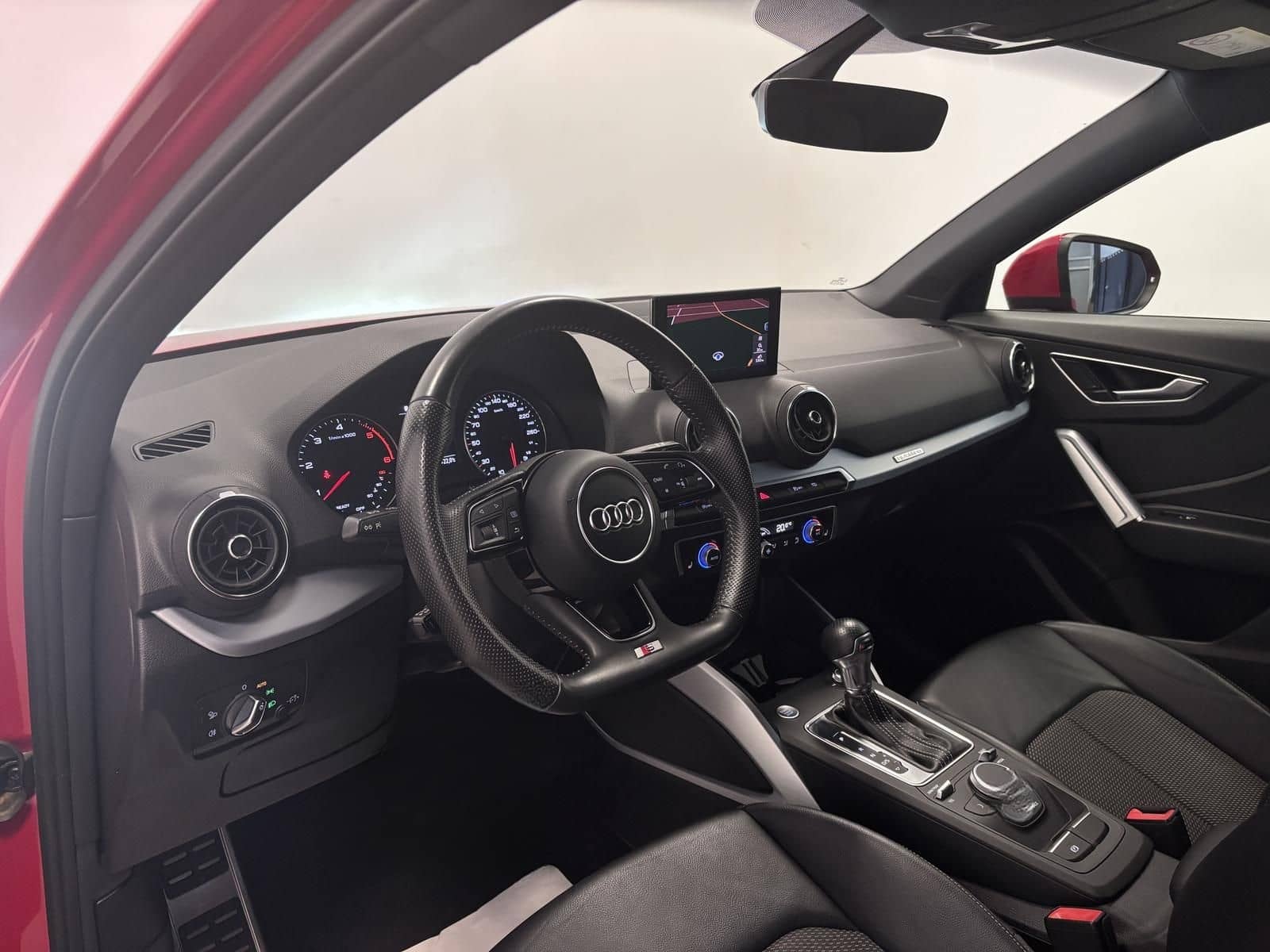 Audi Q2 TDI quattro S-Line LED Navi SFW Sound foto 18