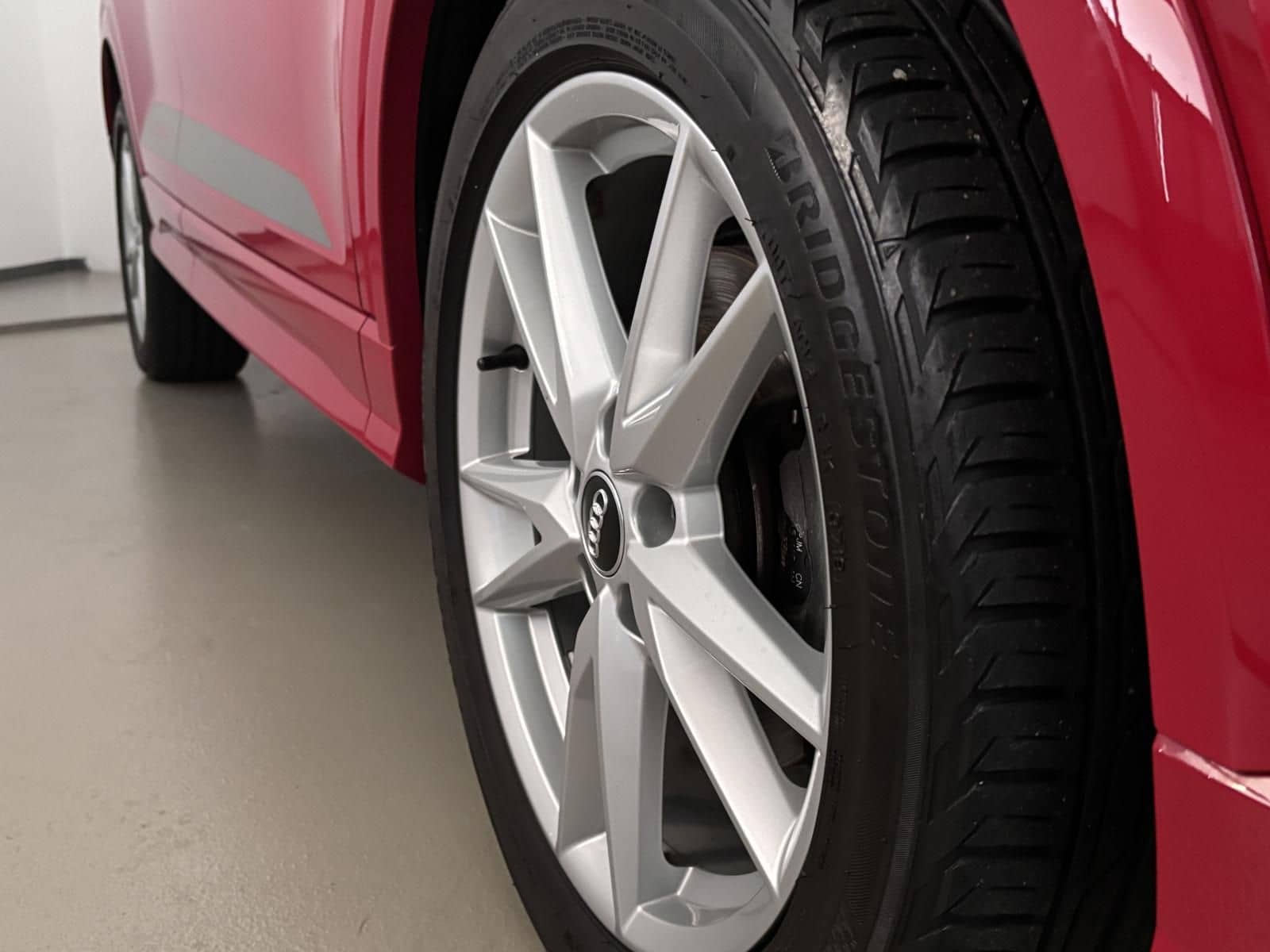 Audi Q2 TDI quattro S-Line LED Navi SFW Sound foto 5