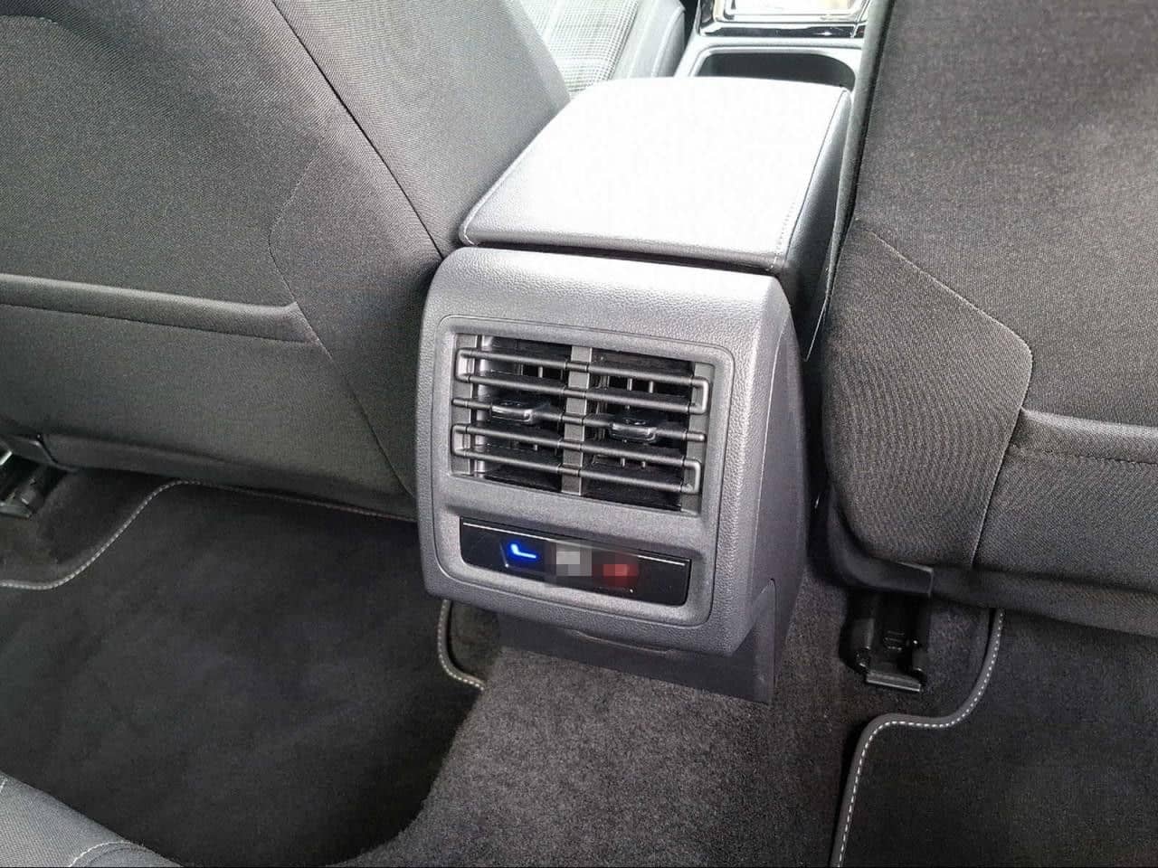 Volkswagen GOLF VIII GTD 2.0 TDI DSG IQ.LIGHT+CAM+H&K+APP foto 13