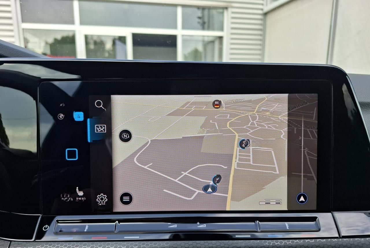 Volkswagen GOLF VIII GTD 2.0 TDI DSG IQ.LIGHT+CAM+H&K+APP foto 15