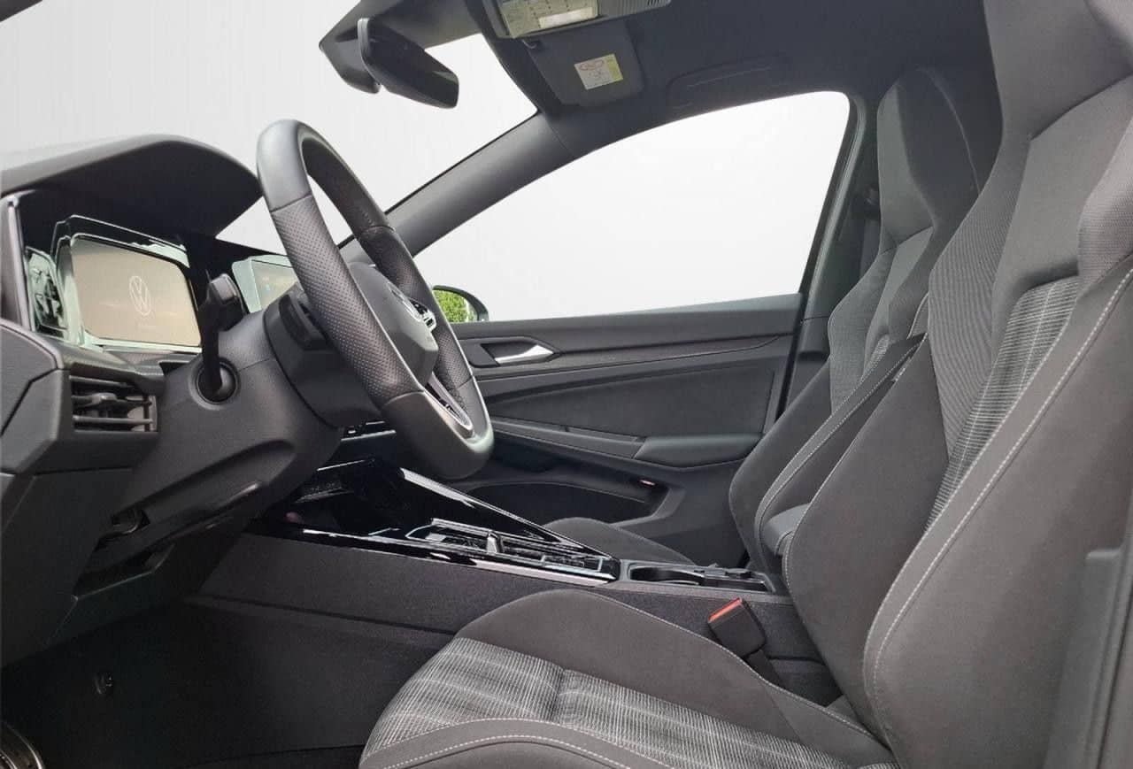 Volkswagen GOLF VIII GTD 2.0 TDI DSG IQ.LIGHT+CAM+H&K+APP foto 9