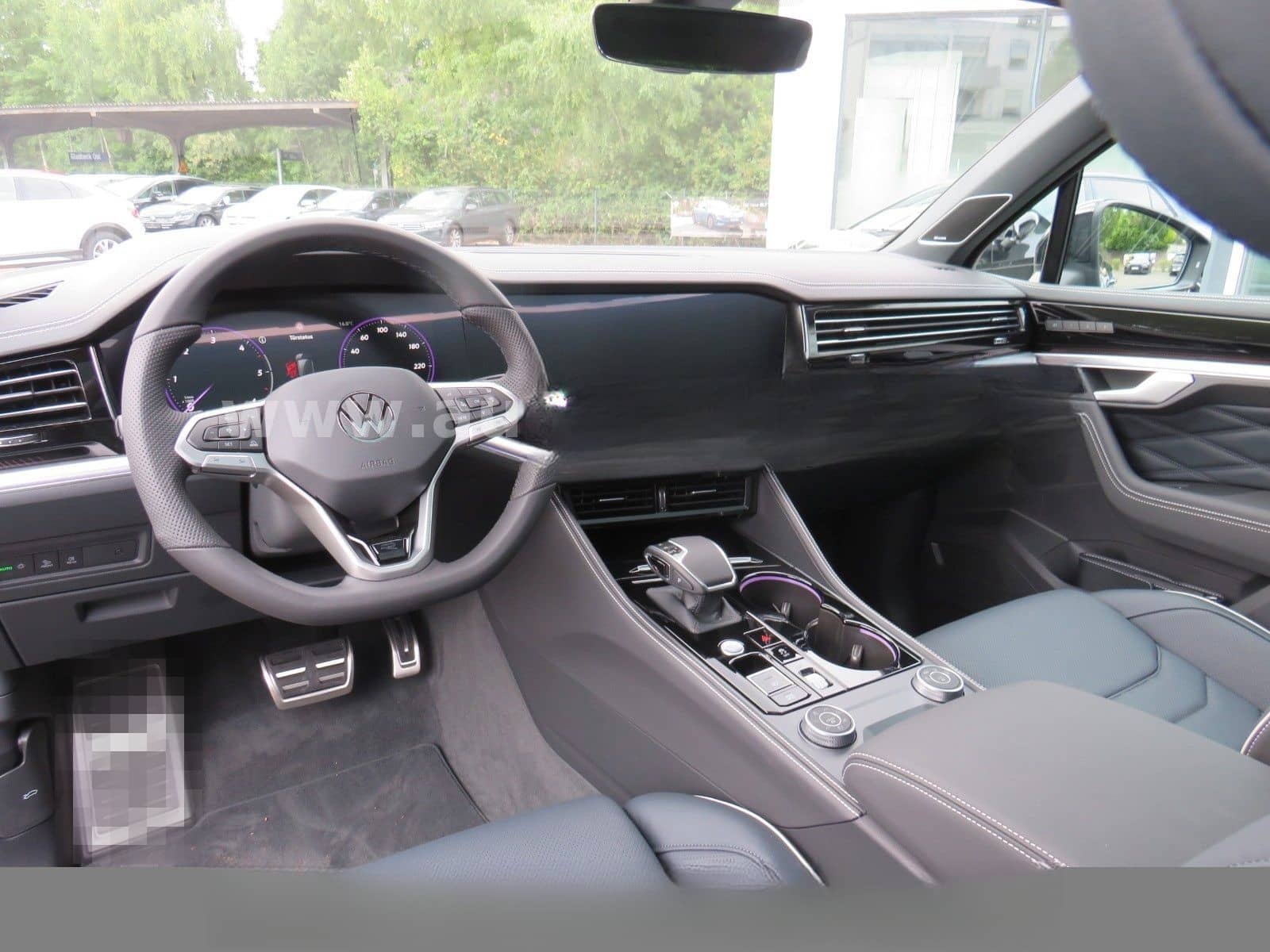 Volkswagen Touareg 3.0 TDI 4Motion R-Line foto 8