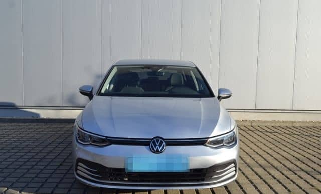 Volkswagen Golf VIII 1.5 TSI Life LED/NAVI+VZE/16-ZOLL/PDC/ foto 12