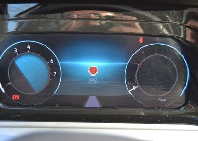 Volkswagen Golf VIII 1.5 TSI Life LED/NAVI+VZE/16-ZOLL/PDC/ foto 15