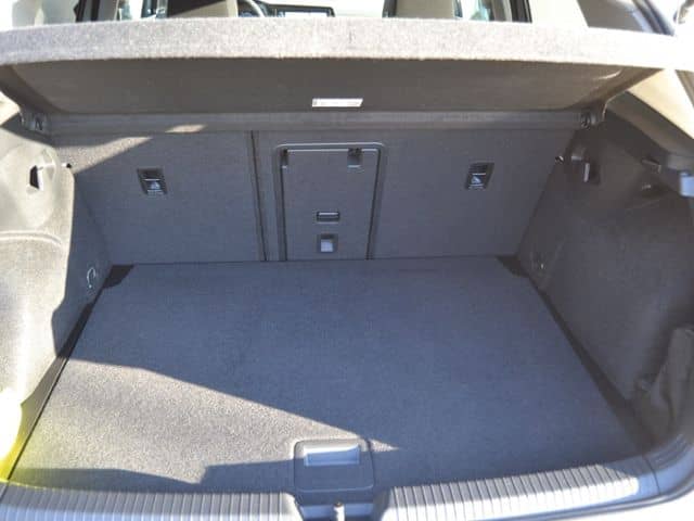 Volkswagen Golf VIII 1.5 TSI Life LED/NAVI+VZE/16-ZOLL/PDC/ foto 16