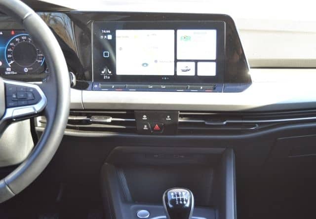 Volkswagen Golf VIII 1.5 TSI Life LED/NAVI+VZE/16-ZOLL/PDC/ foto 17