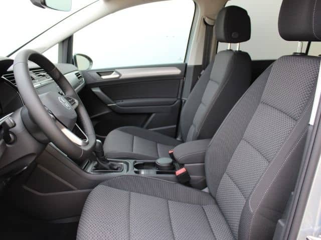 Volkswagen Touran 1.5 TSI Comfortline DSG NAVI/KLIMA/RFK foto 4