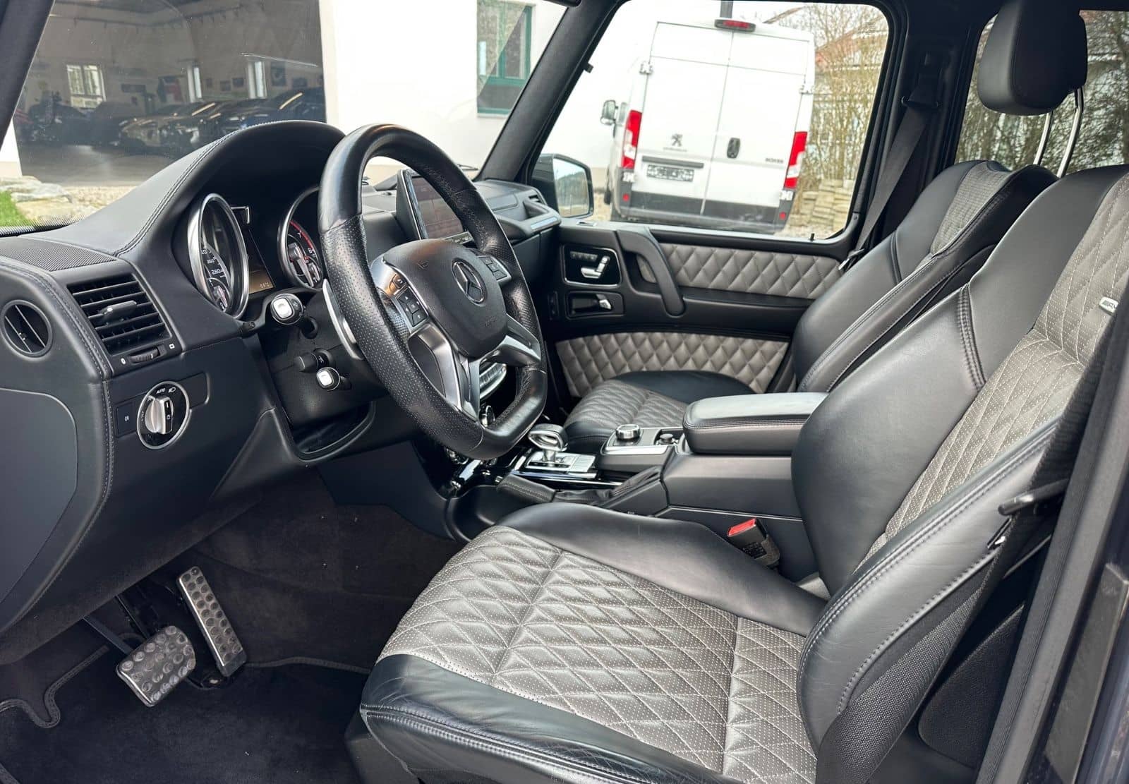 Mercedes-Benz G 63 AMG G -Modell Station G 63 AMG foto 14