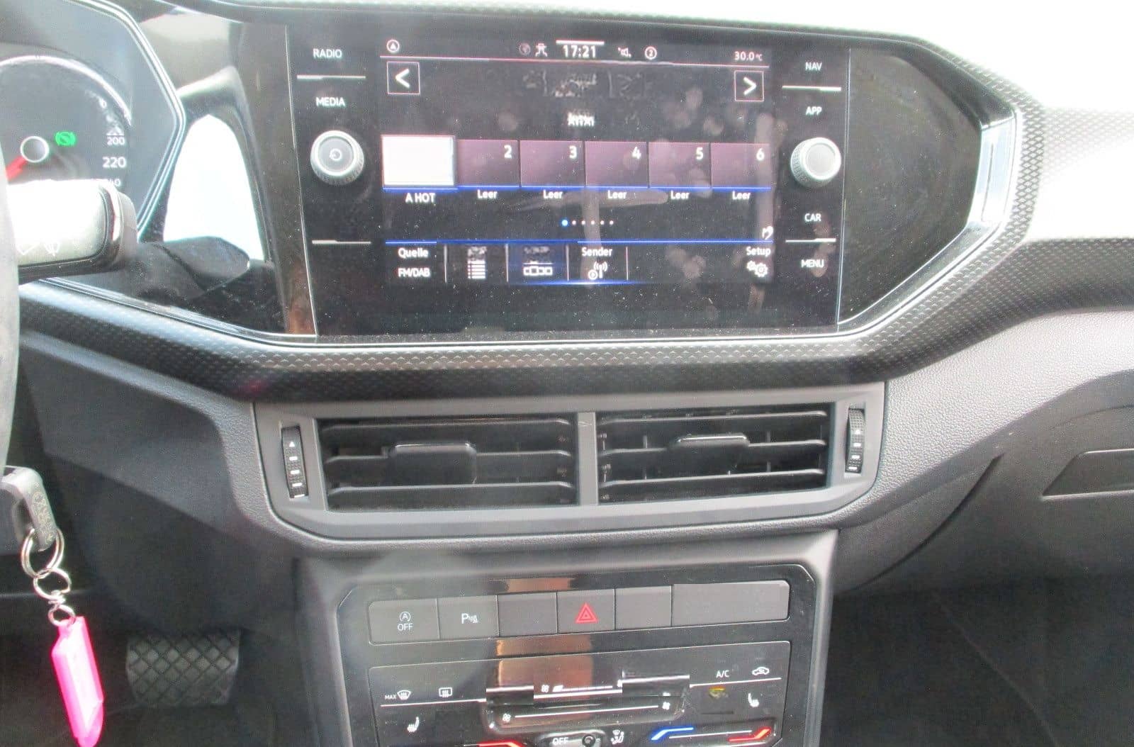 Volkswagen T-Cross Life DSG KAM ACC  Ready2Disc. foto 13