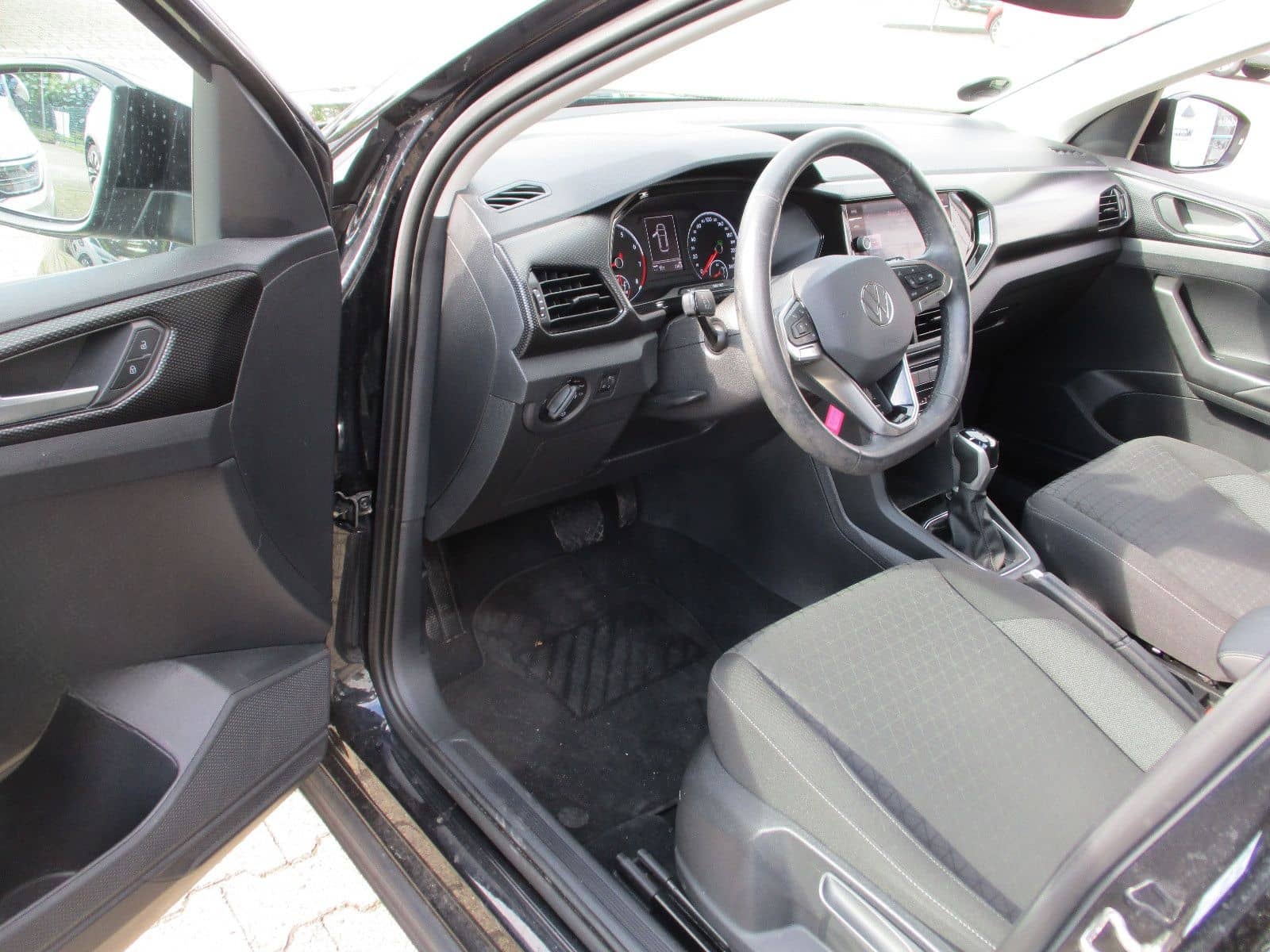 Volkswagen T-Cross Life DSG KAM ACC  Ready2Disc. foto 18